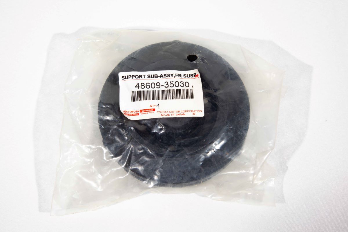 BASE DE AMORTIGUADOR DELANTERA 4RUNNER 00-02, PRADO, MERU