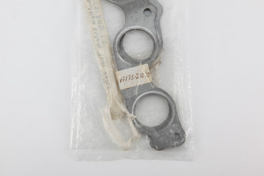 EMPACADURA ESCAPE MULTIPLE TOY YARIS 06 MTR 1.3 BELTA 1.5