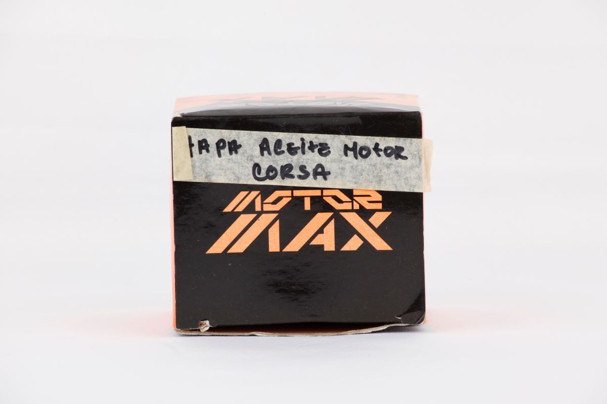 TAPA ACEITE MOTOR CORSA
