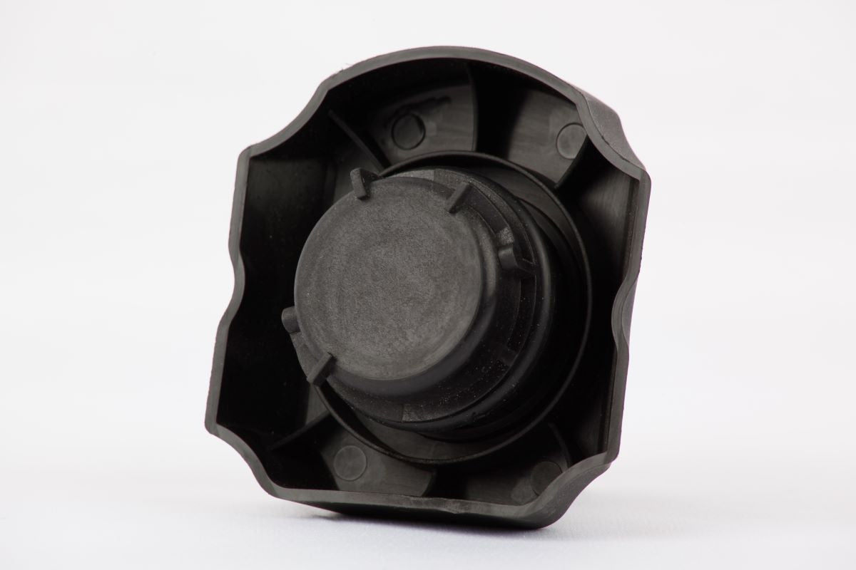 TAPA ACEITE MOTOR CORSA